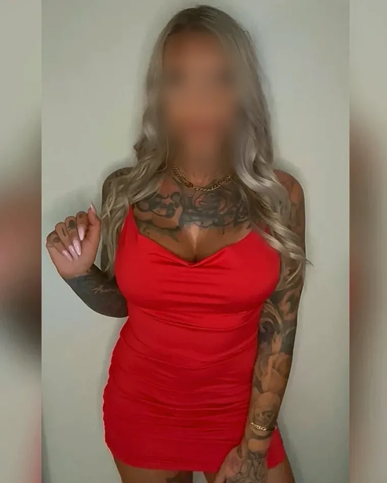 Emilia, 36
