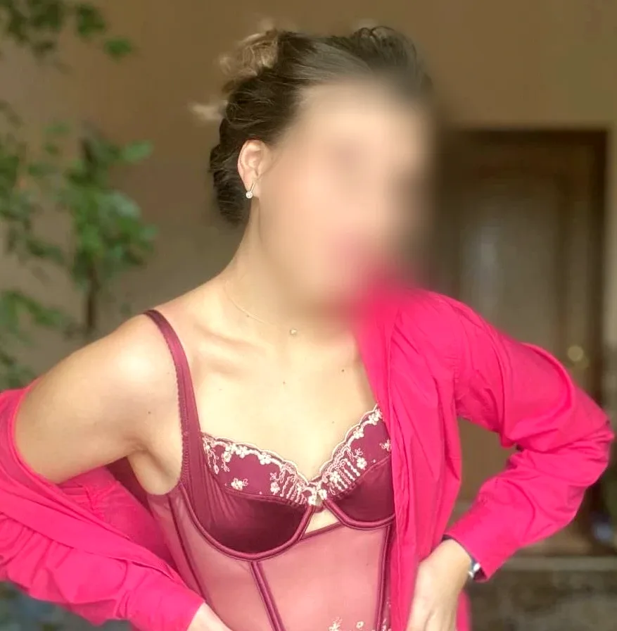 Mari, 24